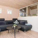 Luxurious Retreat With And Sauna-by Traum Casa de Férias Hemmet