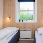 Casa de Férias Luxurious Retreat With And Sauna-by Traum Hemmet