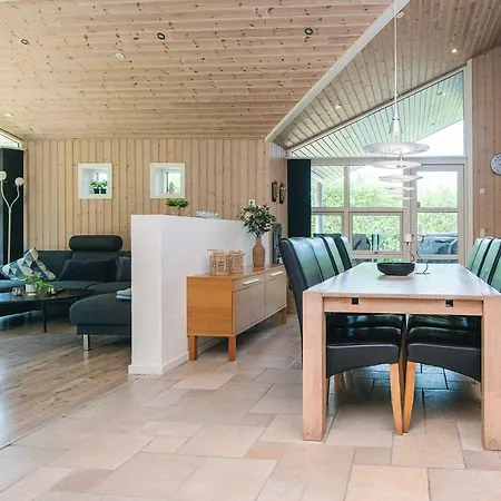Сasa de vacaciones Luxurious Retreat With And Sauna-by Traum *