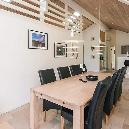 Luxurious Retreat With And Sauna-by Traum Hemmet